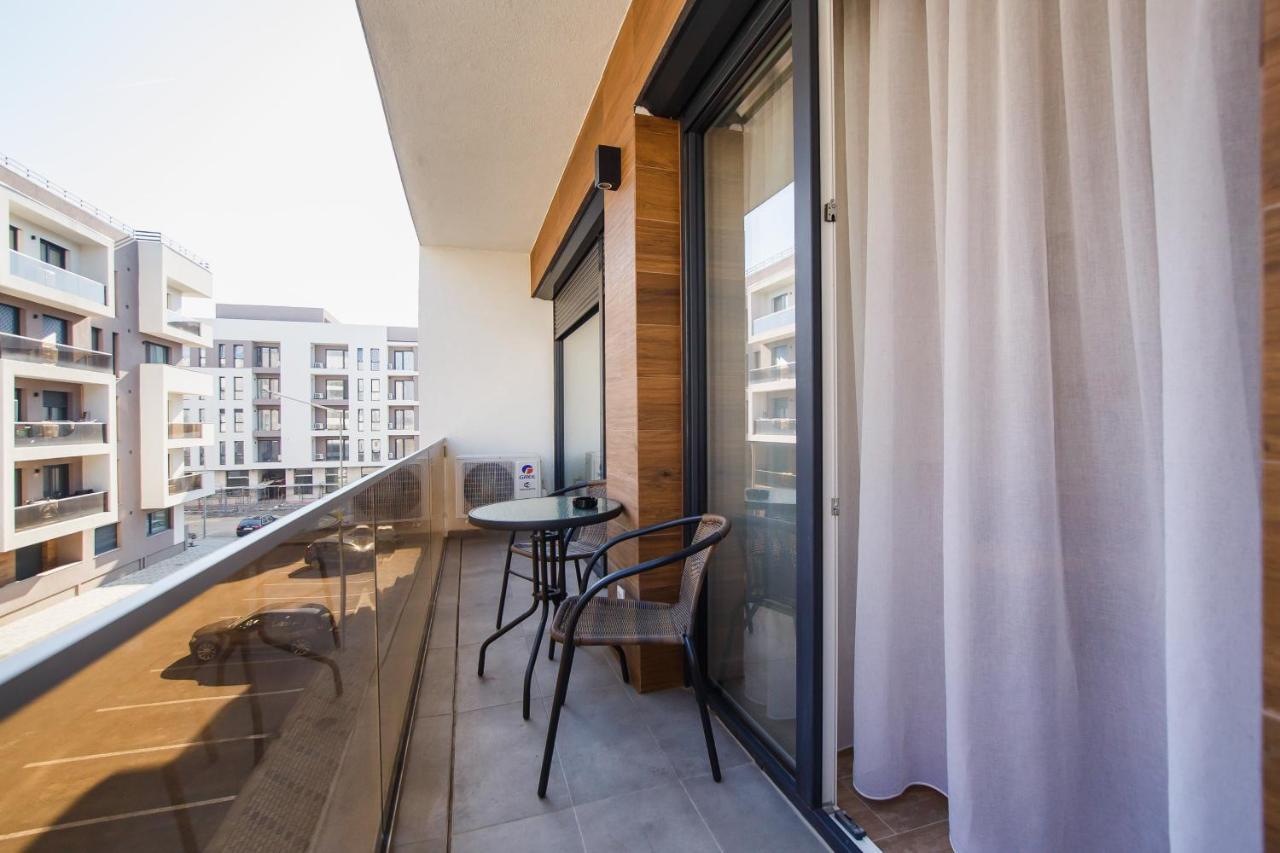 Lovely Home At West Residence Oradea Exterior foto