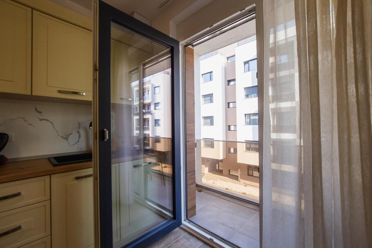 Lovely Home At West Residence Oradea Exterior foto